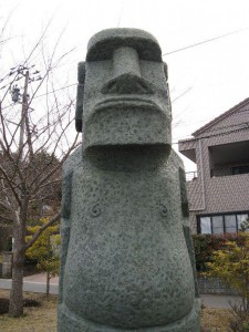 moai_nise